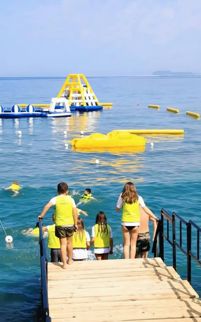 Aquapark-plage-albania-Baw-Sports